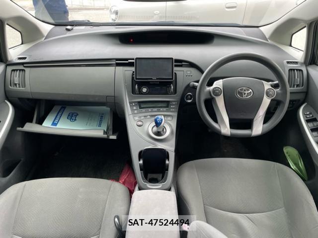 Toyota PRIUS 2009-12 8414475-12
