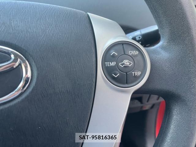 Toyota PRIUS 2012-05 8414474-16