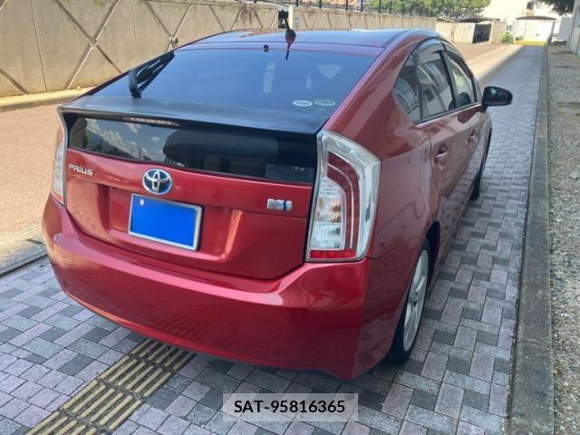 Toyota PRIUS 2012-05 8414474-5