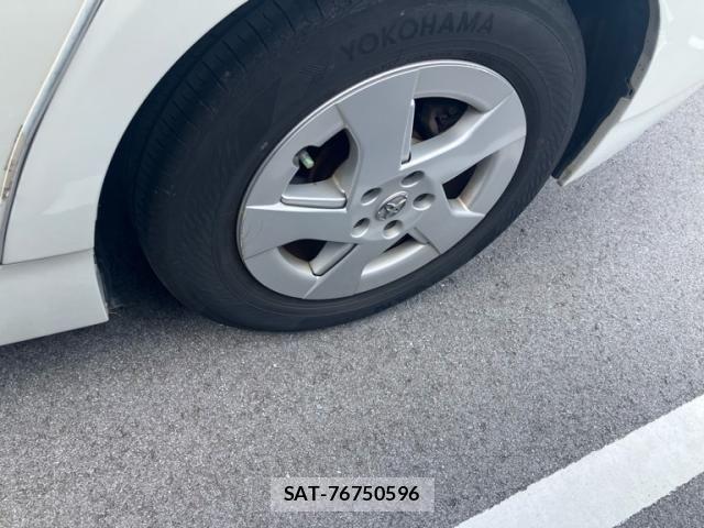 Toyota PRIUS 2010-04 8414472-6