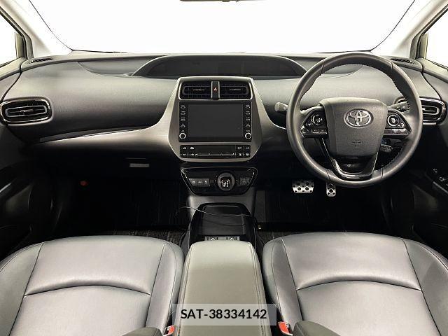 Toyota PRIUS 2021-12 8414414-1