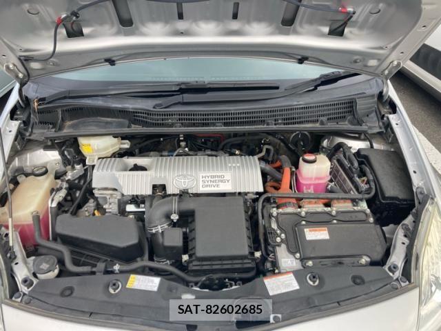 Toyota PRIUS 2015-11 8414460-9