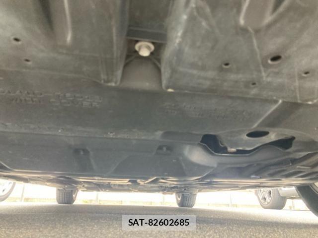 Toyota PRIUS 2015-11 8414460-10