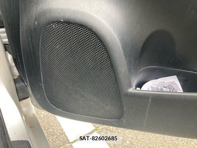 Toyota PRIUS 2015-11 8414460-19