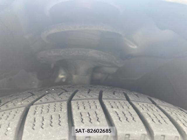 Toyota PRIUS 2015-11 8414460-24