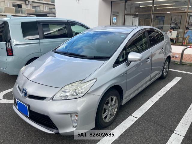 Toyota PRIUS 2015-11 8414460-3