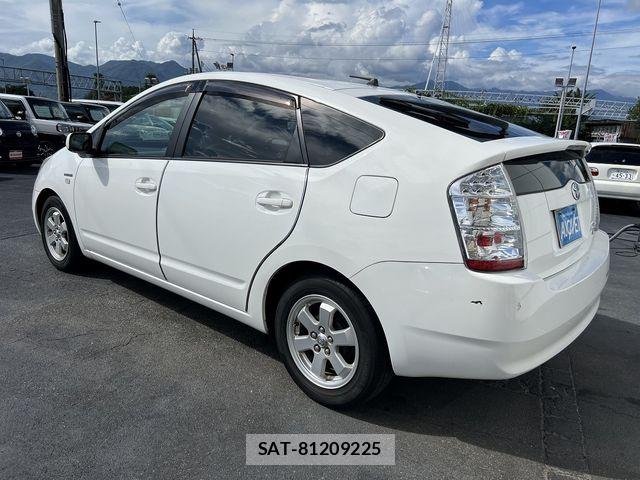 Toyota PRIUS 2010-03 8414443-5