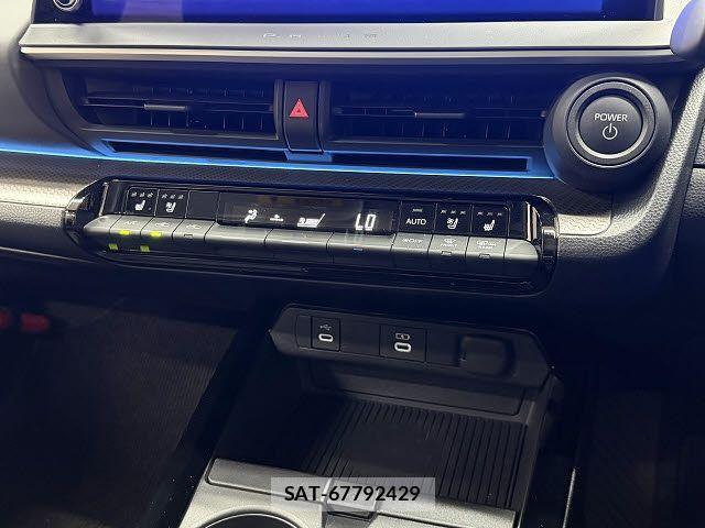 Toyota PRIUS 2025-01 8414412-13