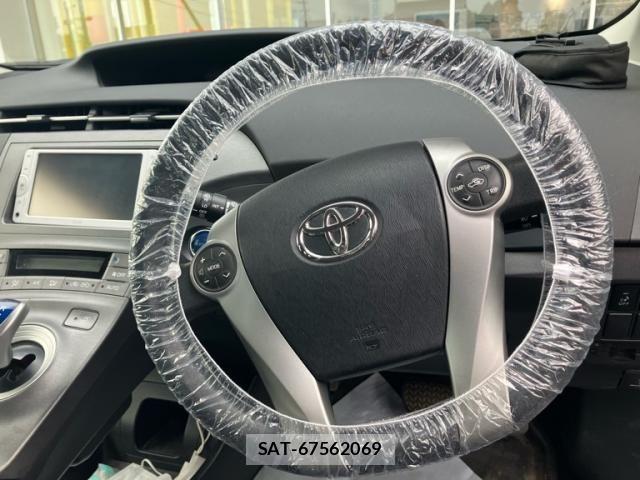Toyota PRIUS 2012-07 8414470-13