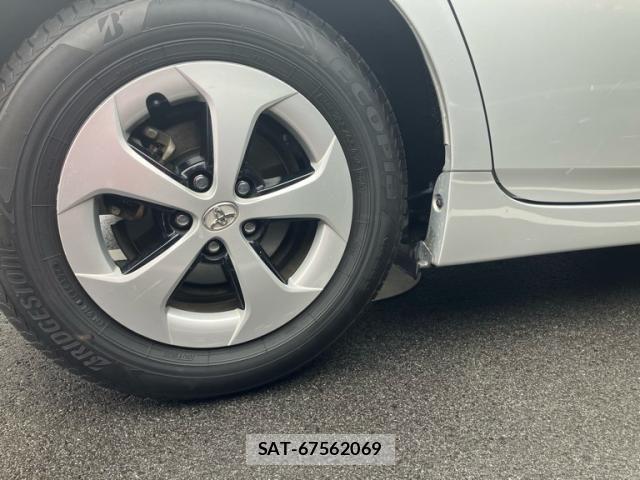 Toyota PRIUS 2012-07 8414470-7
