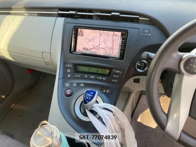Toyota PRIUS 2010-02 8414521-7