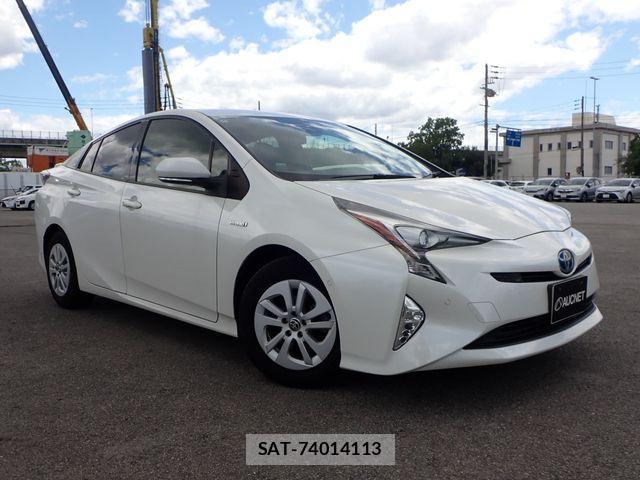 Toyota PRIUS 2018-04 8414409-0