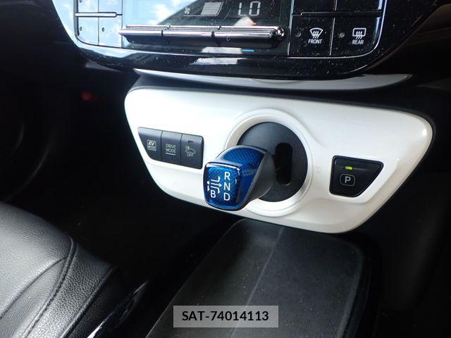 Toyota PRIUS 2018-04 8414409-18