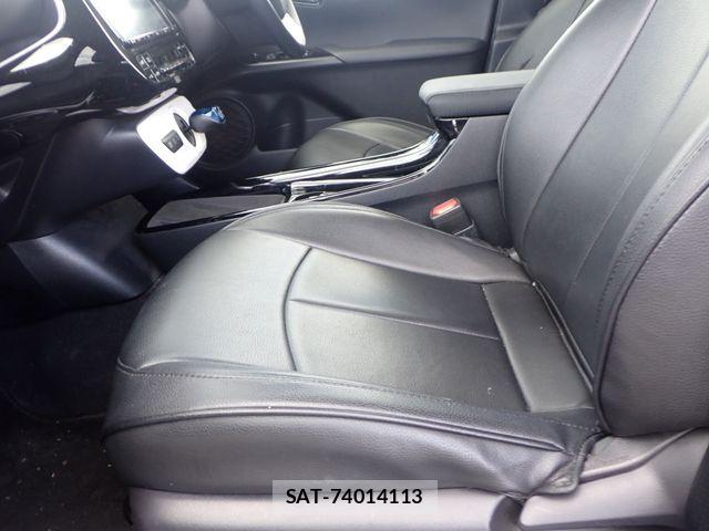 Toyota PRIUS 2018-04 8414409-22