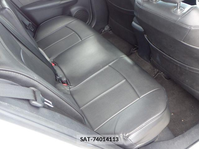 Toyota PRIUS 2018-04 8414409-24