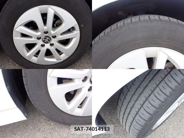 Toyota PRIUS 2018-04 8414409-26