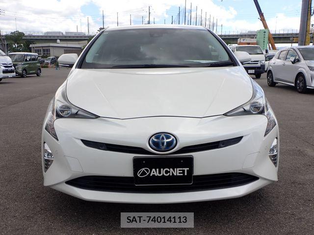 Toyota PRIUS 2018-04 8414409-5