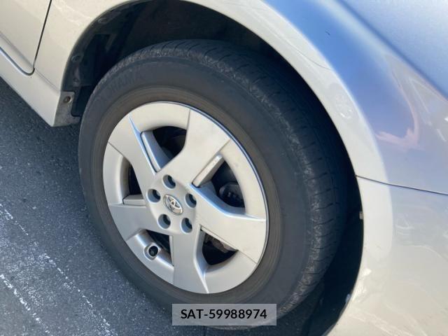 Toyota PRIUS 2010-11 8414515-11