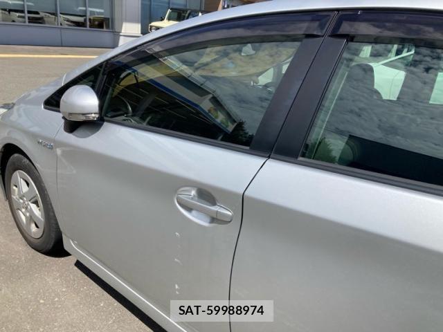 Toyota PRIUS 2010-11 8414515-2