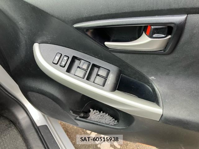 Toyota PRIUS 2014-03 8414476-12