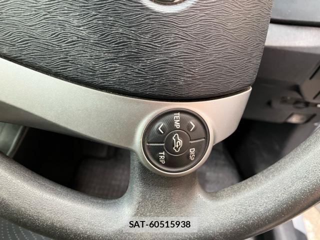 Toyota PRIUS 2014-03 8414476-15