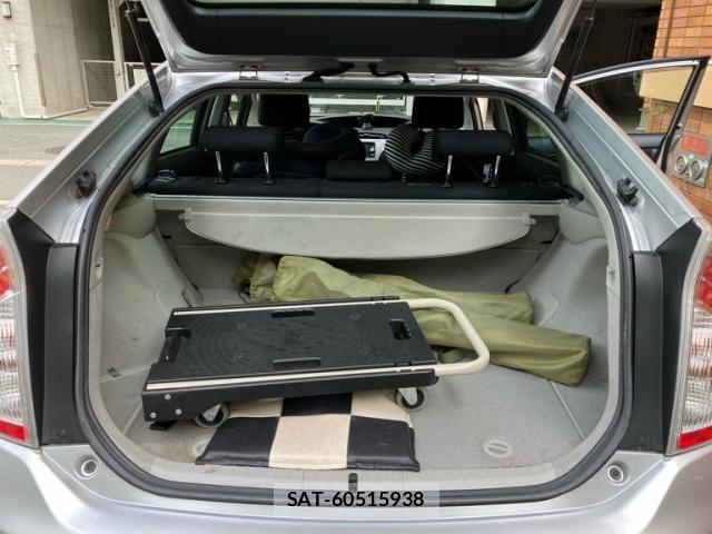 Toyota PRIUS 2014-03 8414476-18
