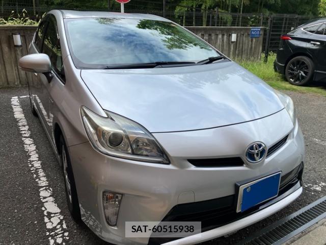 Toyota PRIUS 2014-03 8414476-1
