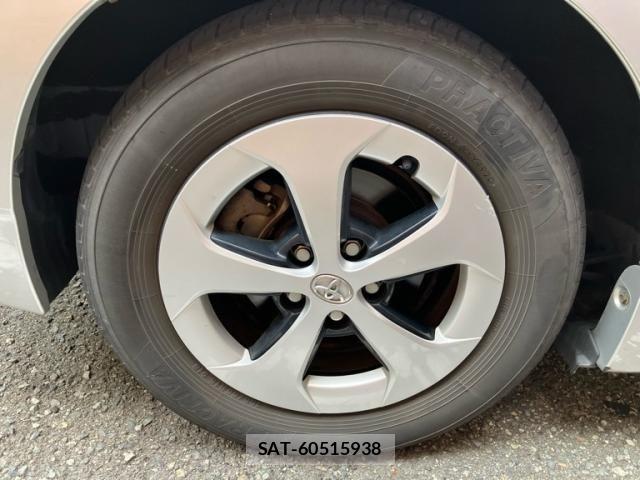 Toyota PRIUS 2014-03 8414476-8