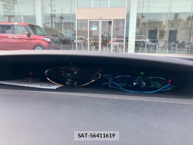 Toyota PRIUS 2013-11 8414467-14