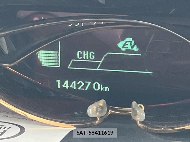 Toyota PRIUS 2013-11 8414467-15