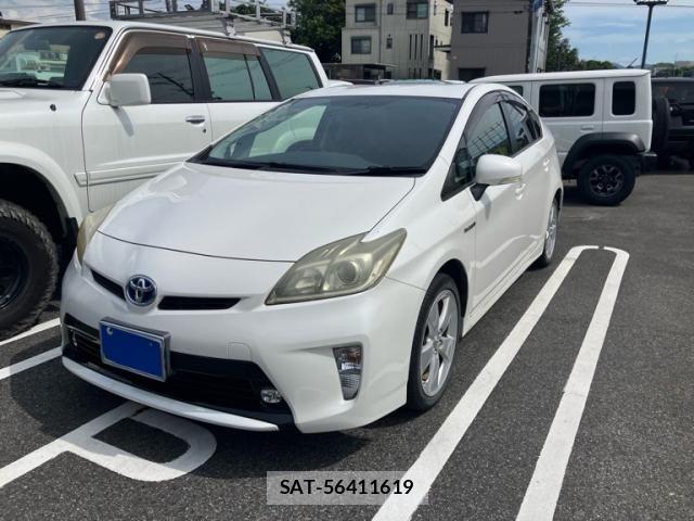 Toyota PRIUS 2013-11 8414467-3