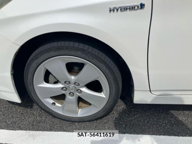 Toyota PRIUS 2013-11 8414467-8