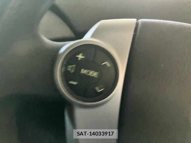 Toyota PRIUS 2012-03 8414493-15