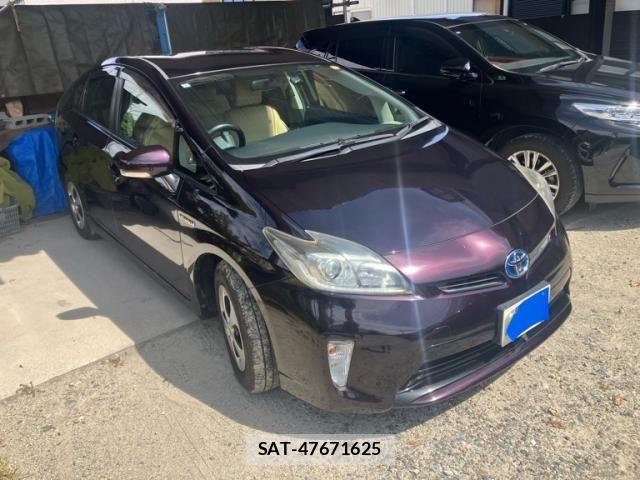 Toyota PRIUS 2012-03 8414479-0