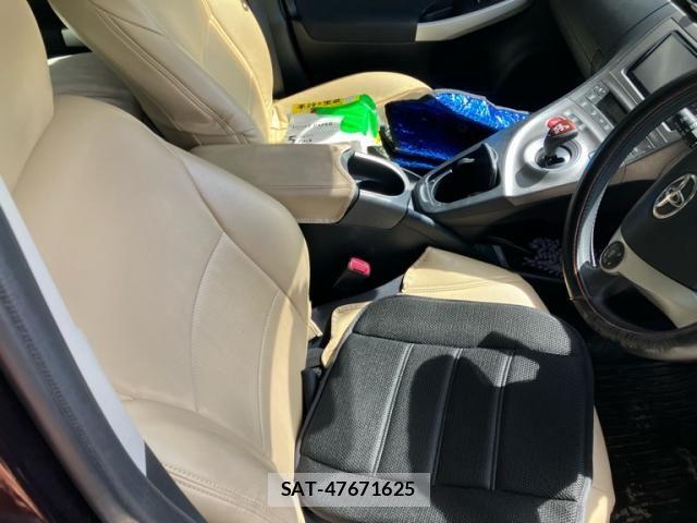 Toyota PRIUS 2012-03 8414479-9