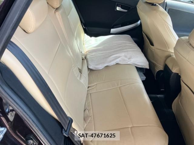 Toyota PRIUS 2012-03 8414479-10