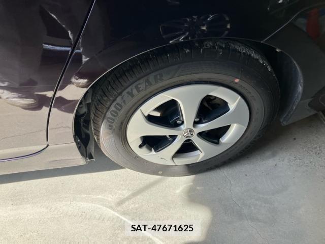 Toyota PRIUS 2012-03 8414479-5