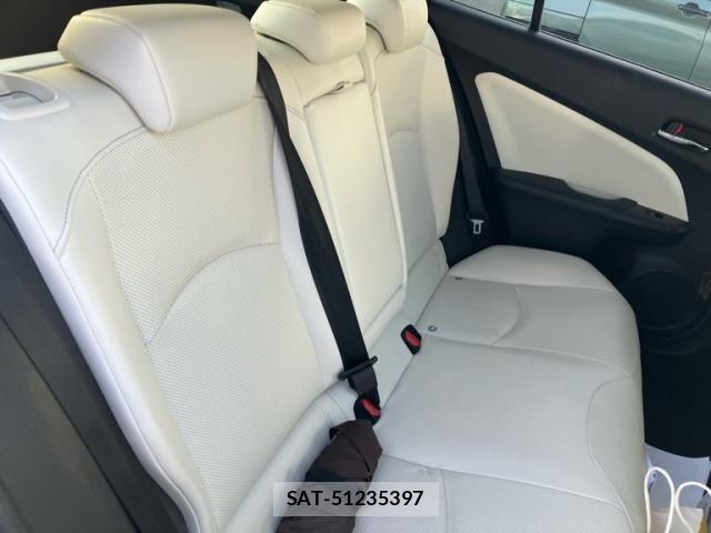 Toyota PRIUS 2017-11 8414433-9