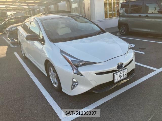 Toyota PRIUS 2017-11 8414433-1