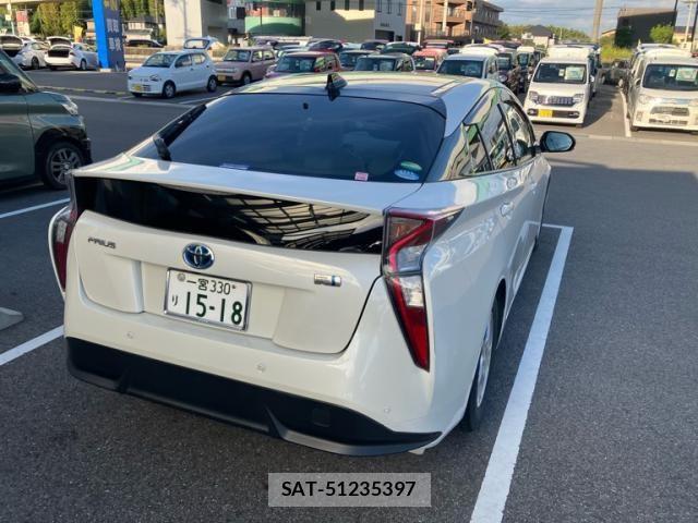 Toyota PRIUS 2017-11 8414433-7