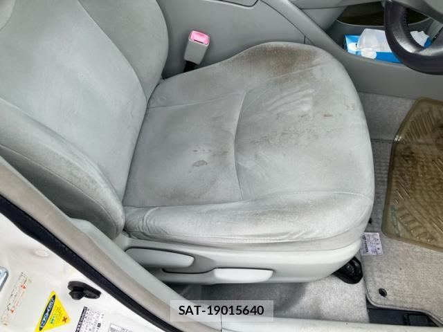 Toyota PRIUS 2011-01 8414514-18