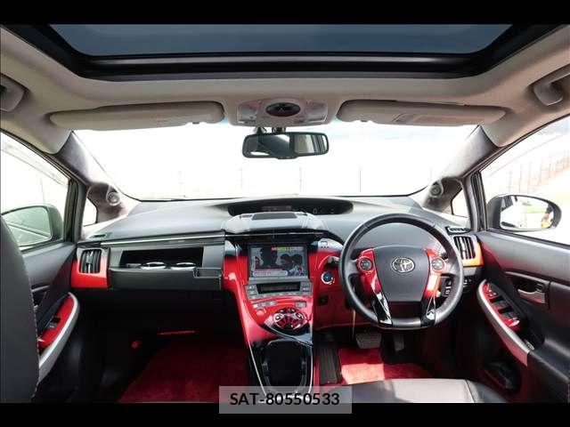 Toyota PRIUS 2012-09 8414435-9