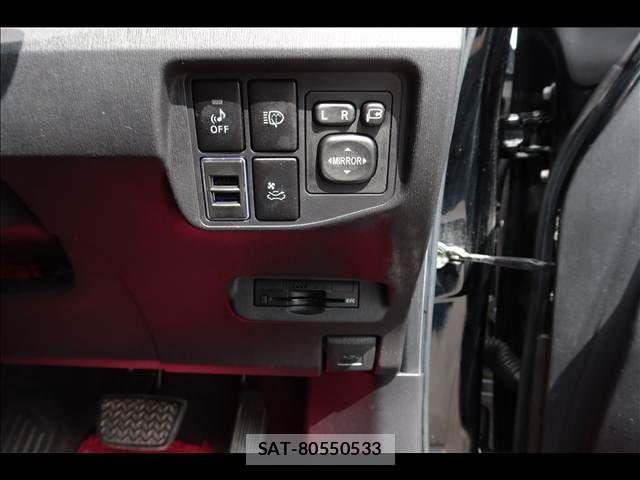Toyota PRIUS 2012-09 8414435-27
