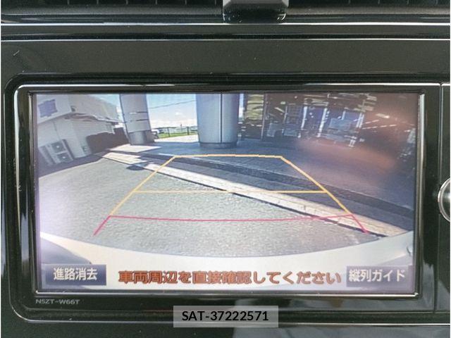 Toyota PRIUS 2017-07 8414424-13