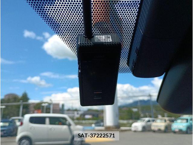 Toyota PRIUS 2017-07 8414424-24