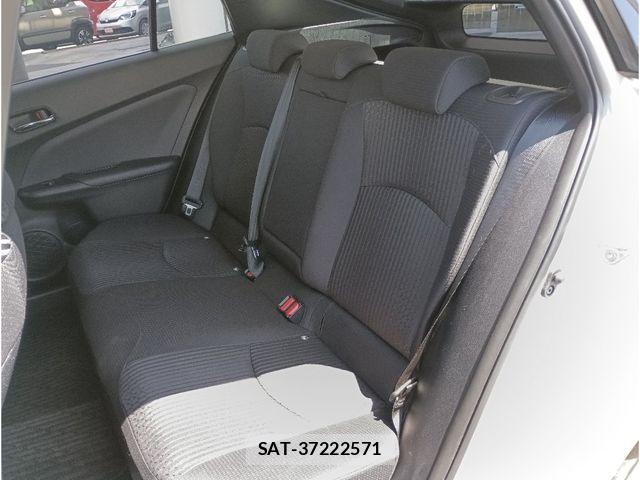 Toyota PRIUS 2017-07 8414424-8