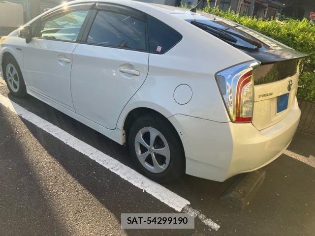 Toyota PRIUS 2013-09 8414478-3