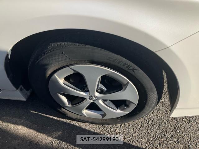 Toyota PRIUS 2013-09 8414478-4