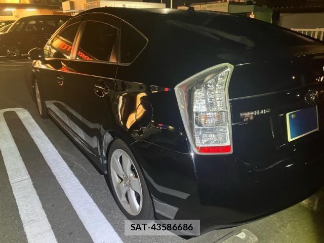 Toyota PRIUS 2010-10 8414504-1