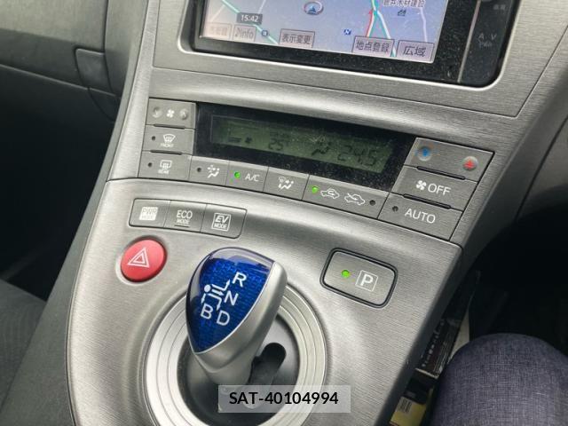 Toyota PRIUS 2012-08 8414488-12